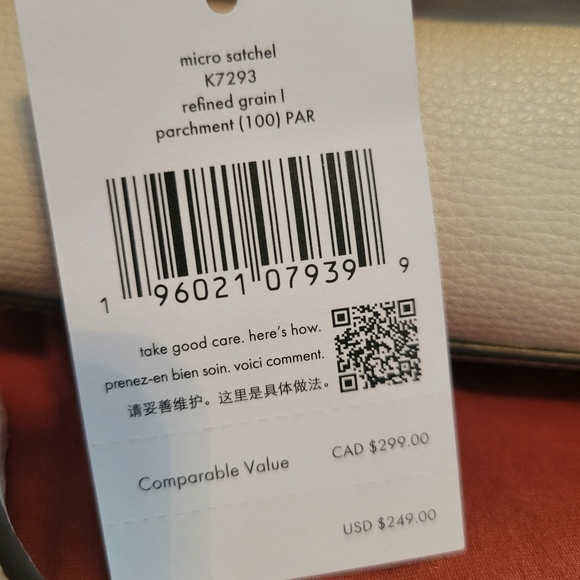 Kate Spade Micro purse - Picture 2 of 5